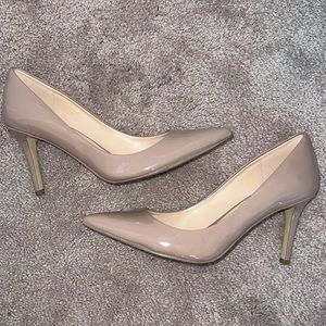 BCBGeneration nude heels 9.5